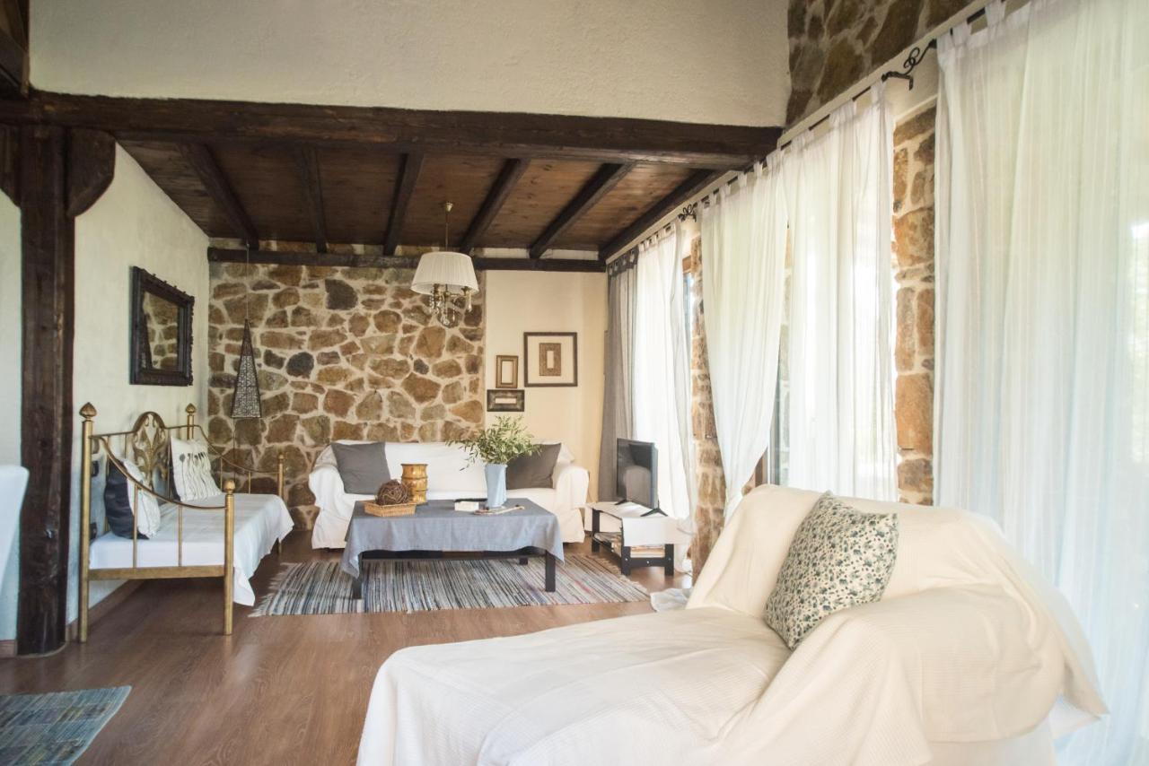 Stone Villas Nea Roda Exterior photo