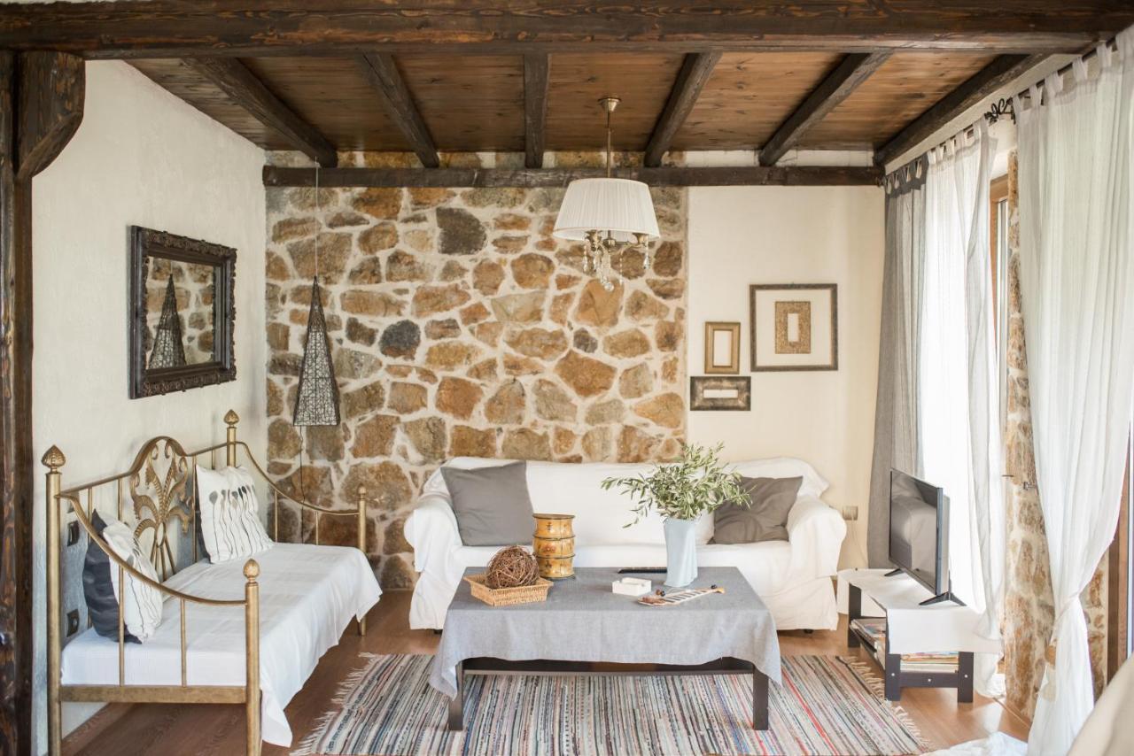 Stone Villas Nea Roda Exterior photo